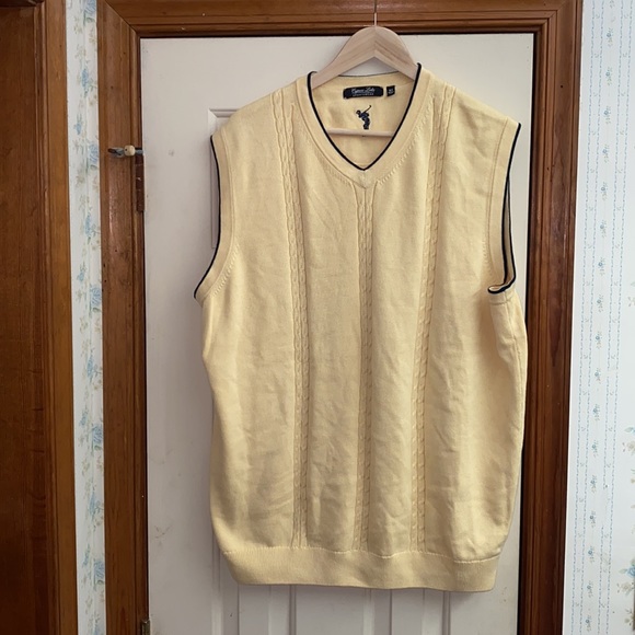 Cypress Links Sports Wear XLT pull over sleeveless sweater - Picture 2 of 6